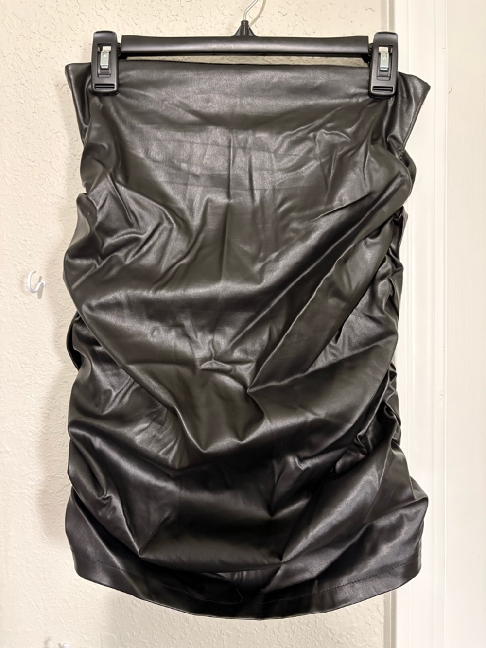 SHEIN Black Faux Leather Ruched Mini Skirt